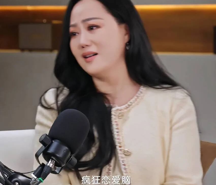 45歲仍活躍影壇,歷經兩段婚姻風波,62歲回首與鍾鎮濤的婚姻坦言有遺憾 第 16 張