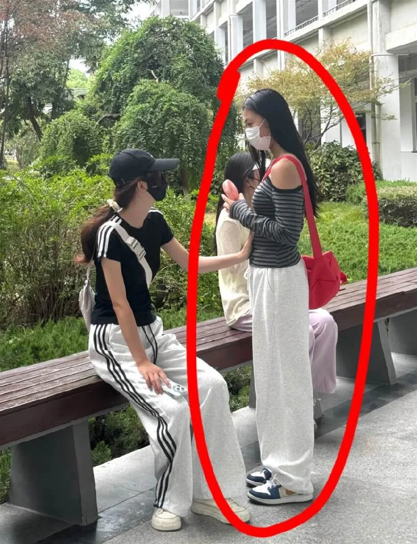 大學生穿搭真實吶喊：第4套笑到我肚子痛🤣 第 3 張