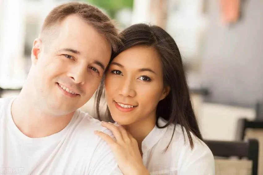 婚4年無子吵到要離,簽字前一刻「這幕」讓他不離了! 第 2 張