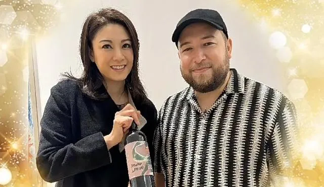 香港知名女星傳戀70歲百億富商,劇中搭檔集體催婚,她當場落淚 第 7 張