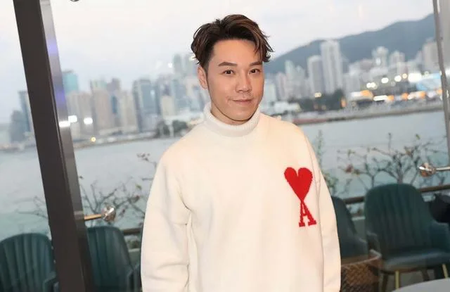 突發!香港知名男星因賭博欠下過億債務,申請破產後移居國外躲債 第 2 張