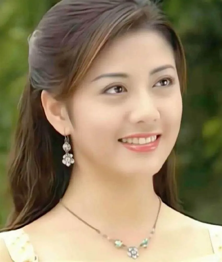 太美當護士被星探挖掘，本土劇女神閃婚卻因不孕被拋棄，44歲近況曝 第 3 張