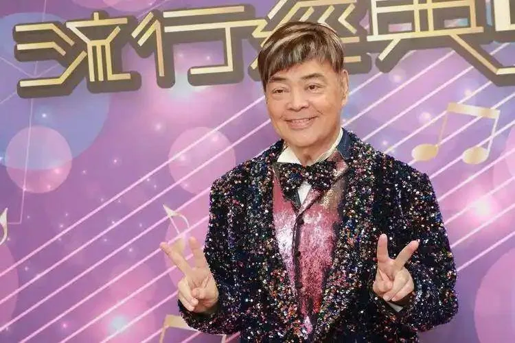 震撼!73歲樂壇天王失智住安養院驚傳1年半沒洗澡、長褥瘡月燒12萬 第 3 張
