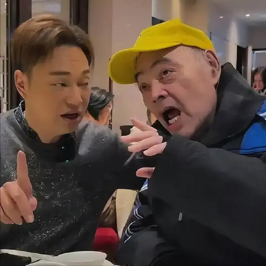 震撼!73歲樂壇天王失智住安養院驚傳1年半沒洗澡、長褥瘡月燒12萬 第 8 張