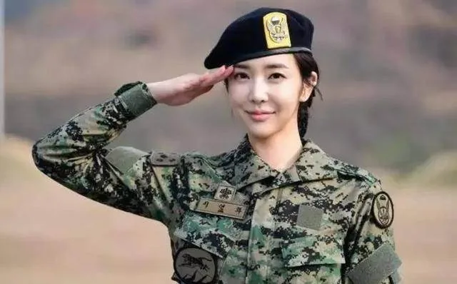 新婚夜淪悲劇!23歲女兵離世前影片曝黑幕 家屬苦等81天怒控:每個人都是兇手 第 4 張